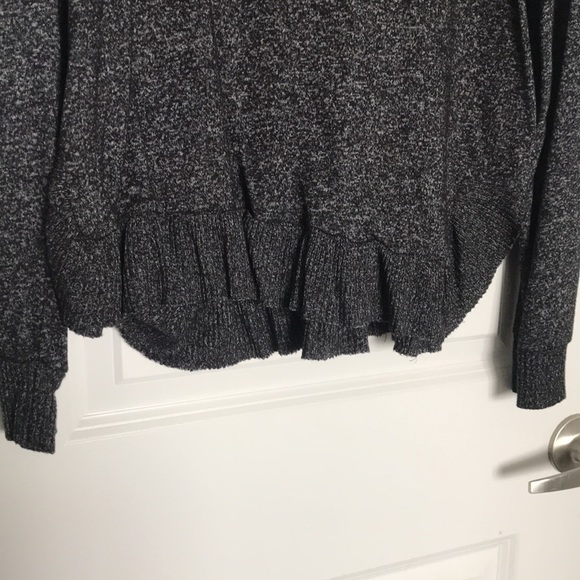 Grey Long-sleeve Tee - Picture 2 of 3